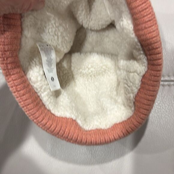 Lululemon Fleece Lined Knit Beanie - Picture 4 of 5